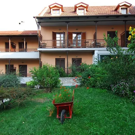 Papanastasiou Hotel 2*